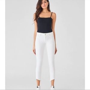 DL1961 Florence Cropped mid rise Instasculpt‎ skinny raw hem jeans 26